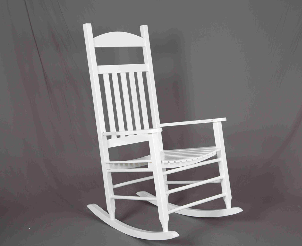 เก้าอี้โยกสีขาวเก้าอี้ไม้เฟอร์นิเจอร์กลางแจ้ง